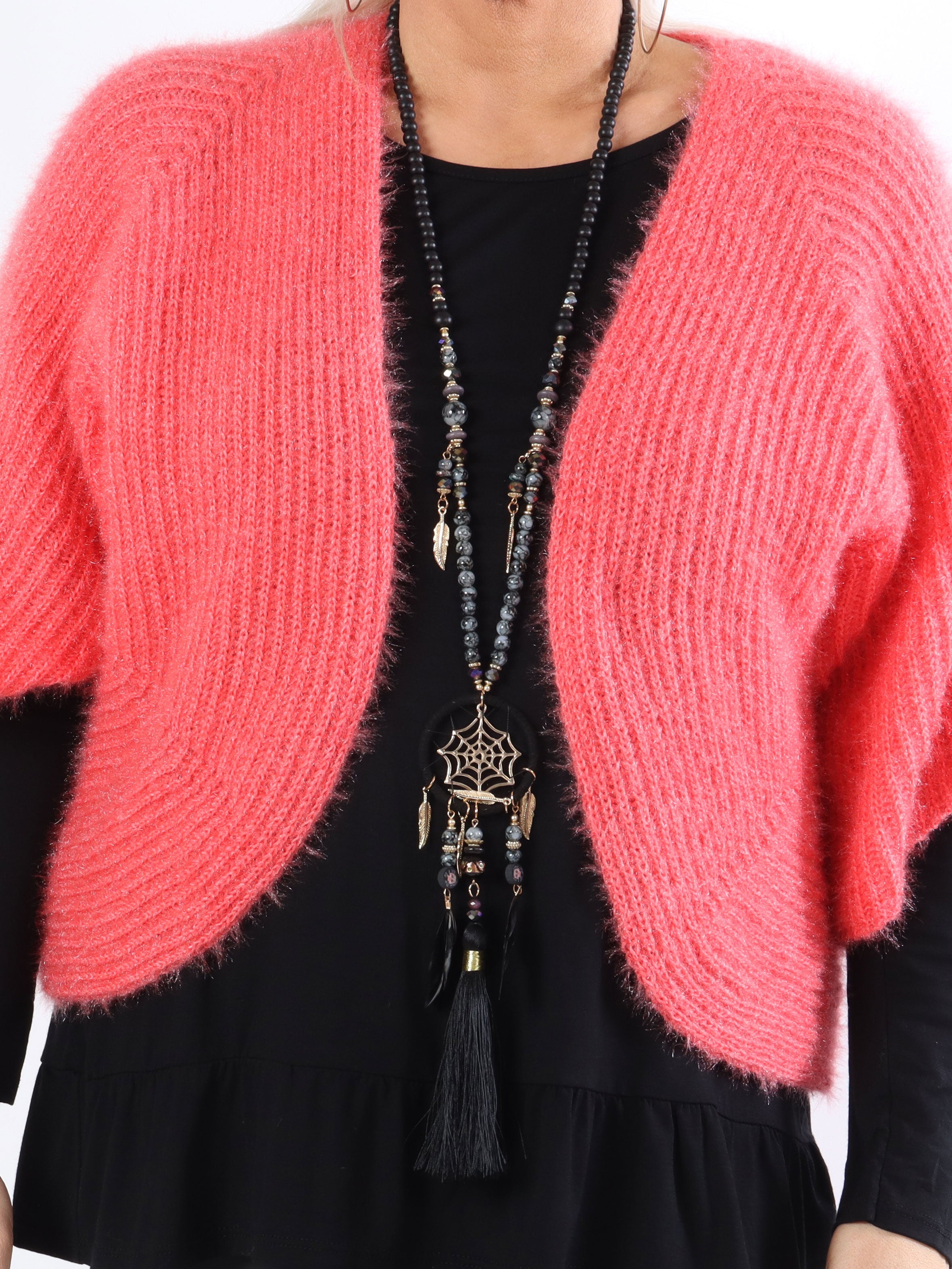 Franca - Söt fluffig plus size bolero i stickad form - White